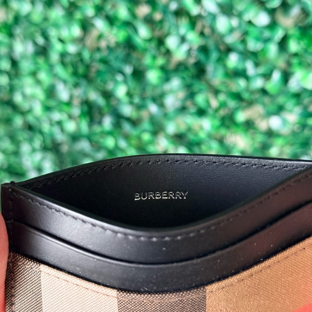 Burberry Vintage Check Card Holder Brand New! - Picture 6 of 7